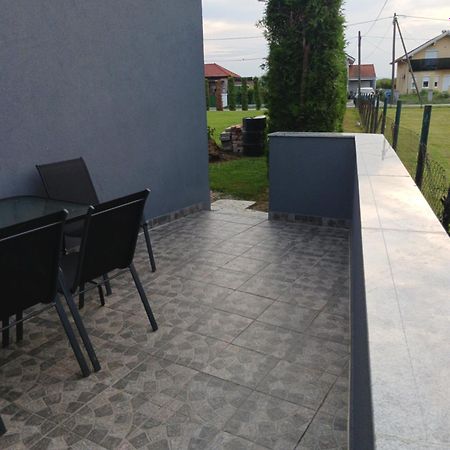 Maja Apartamento Velika Gorica Exterior foto